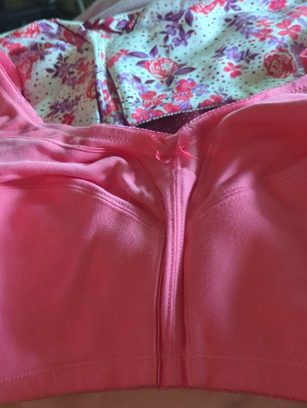 Pink Solid,Floral,Dark Red Floral,3 Bras,New, 3 Pack. Back Fastener,3 Eyelet 50B